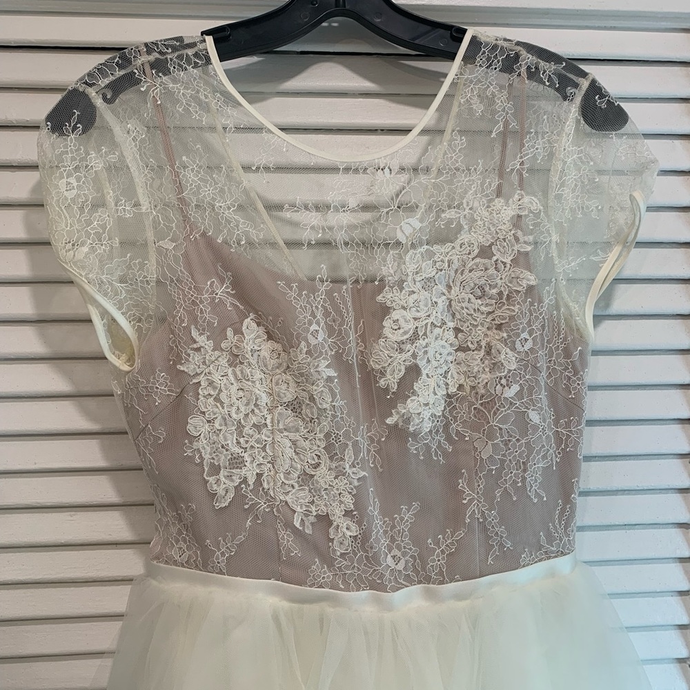 COPY - Nha khanh Lulu Lace Tulle Dress Ivory 2 - Picture 4 of 10